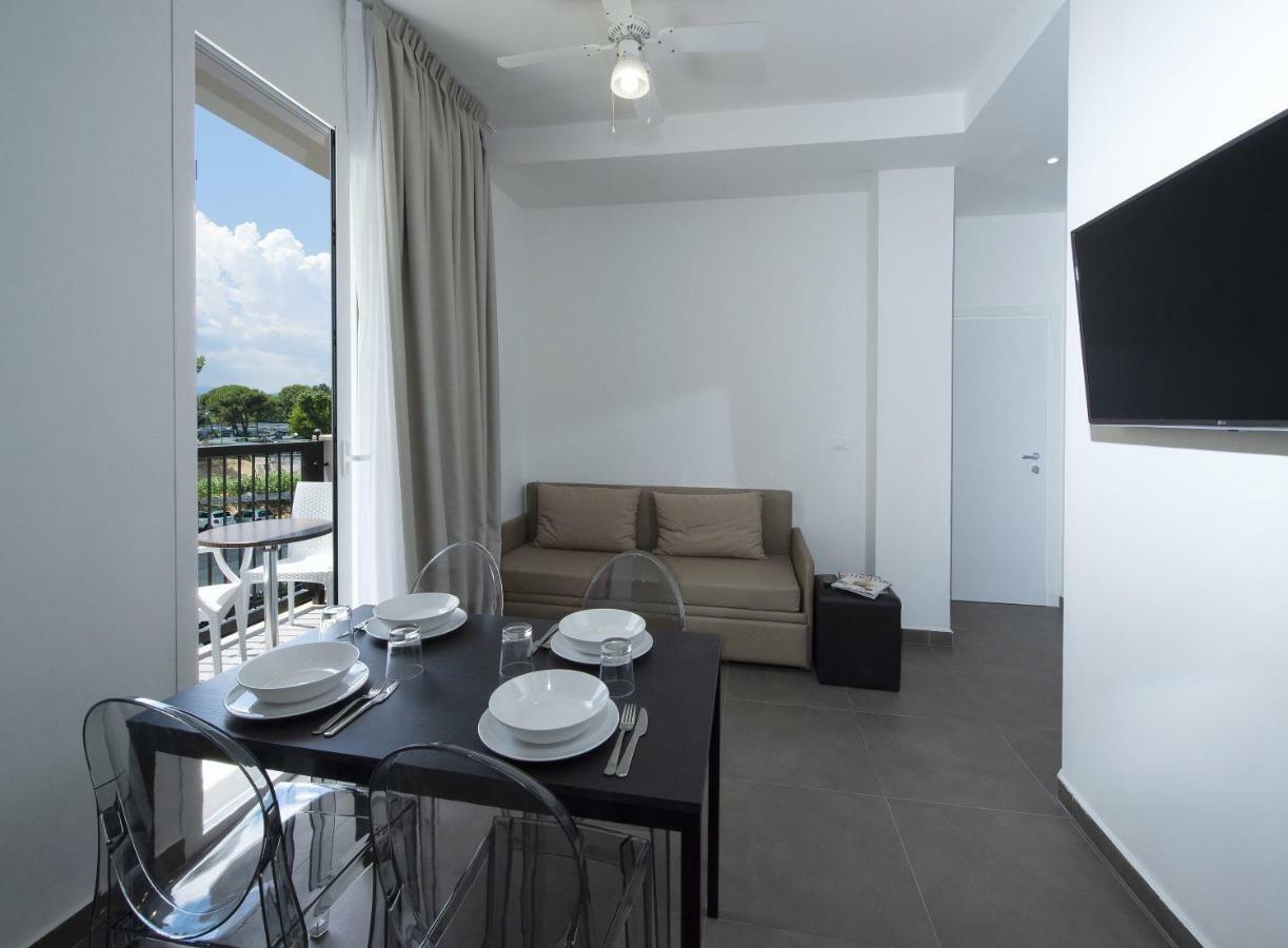 Hotel Niagara Cattolica Exterior photo